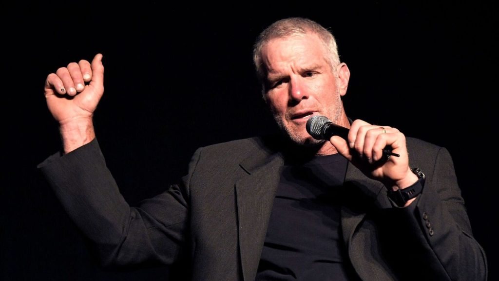 Brett Favre reveals troubling news about his health
