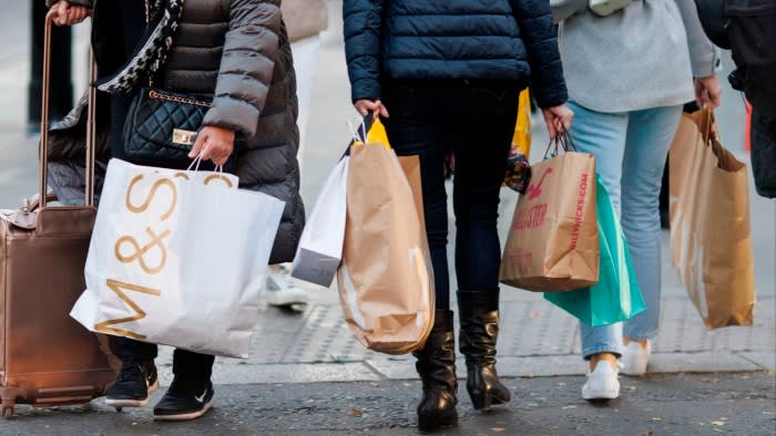 Big retail discounts push UK shop prices lower in September