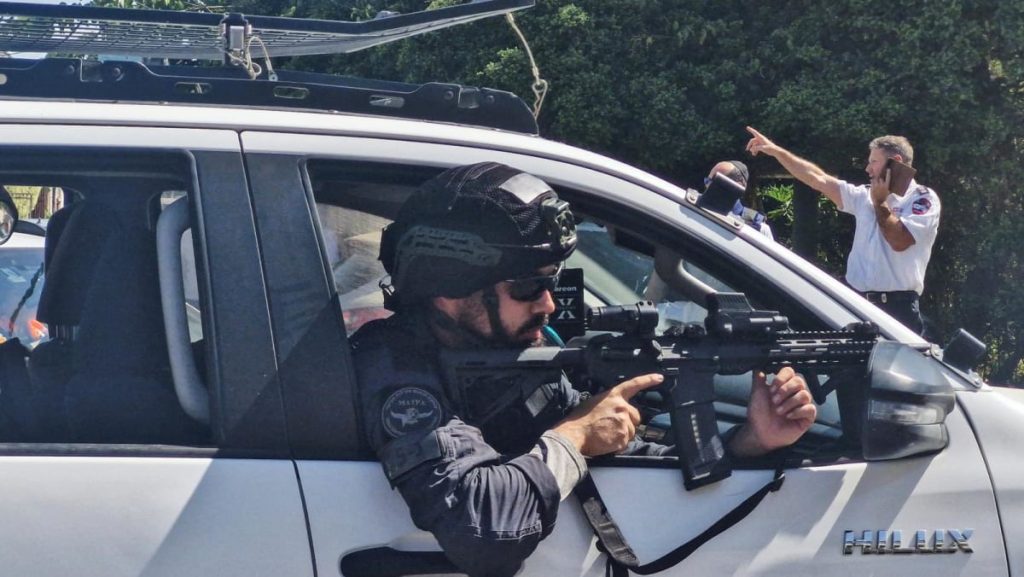 Israel police say stabber wounds six in ‘terrorist attack’
