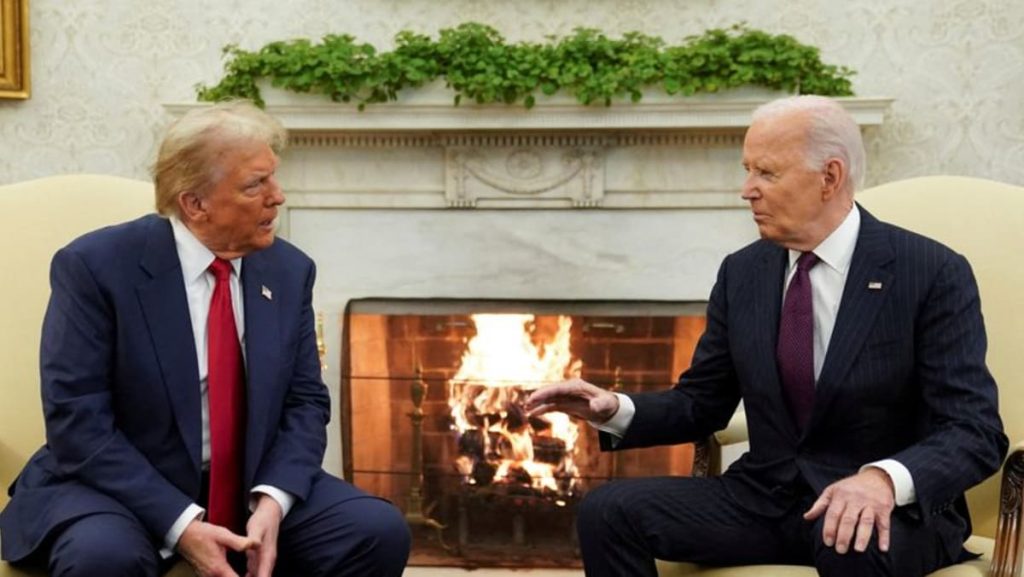 Biden, Trump send different Christmas messages