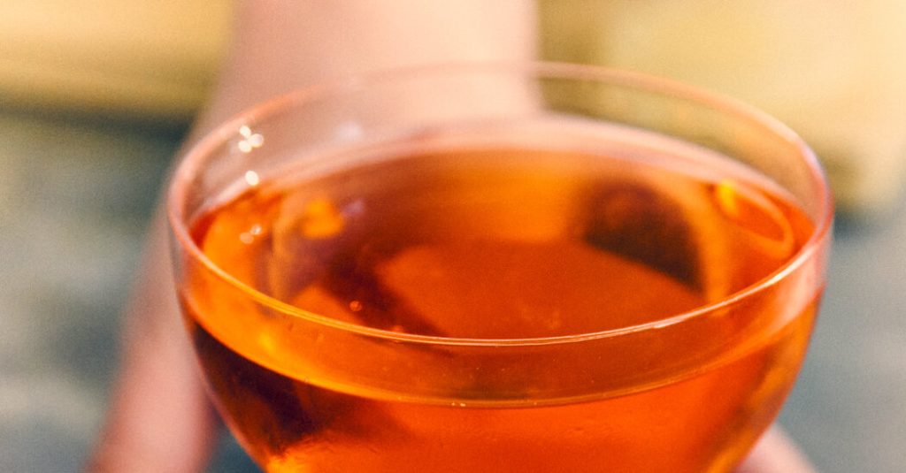 Opinion | I Quit Drinking Four Years Ago. I’m Still Confronting Drinking Culture.