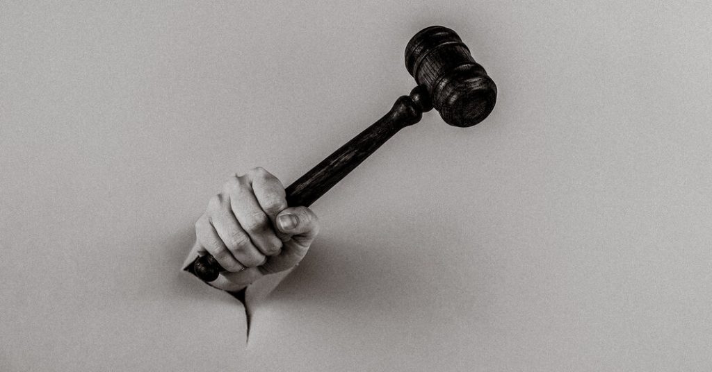 Opinion | This Is What the Courts Can Do if Trump Defies Them
