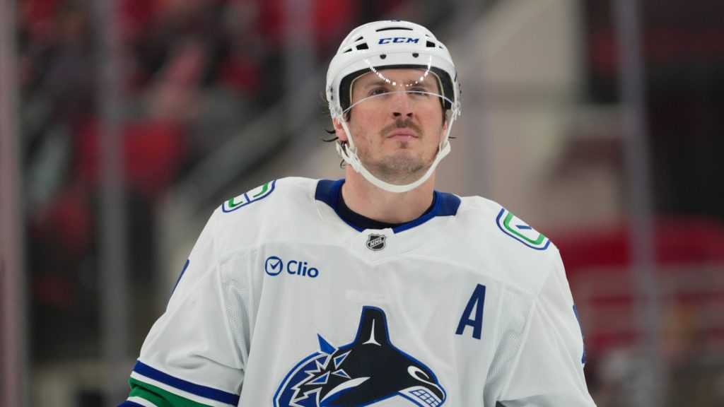 No risk, no reward: Rangers, Canucks don’t settle for status quo