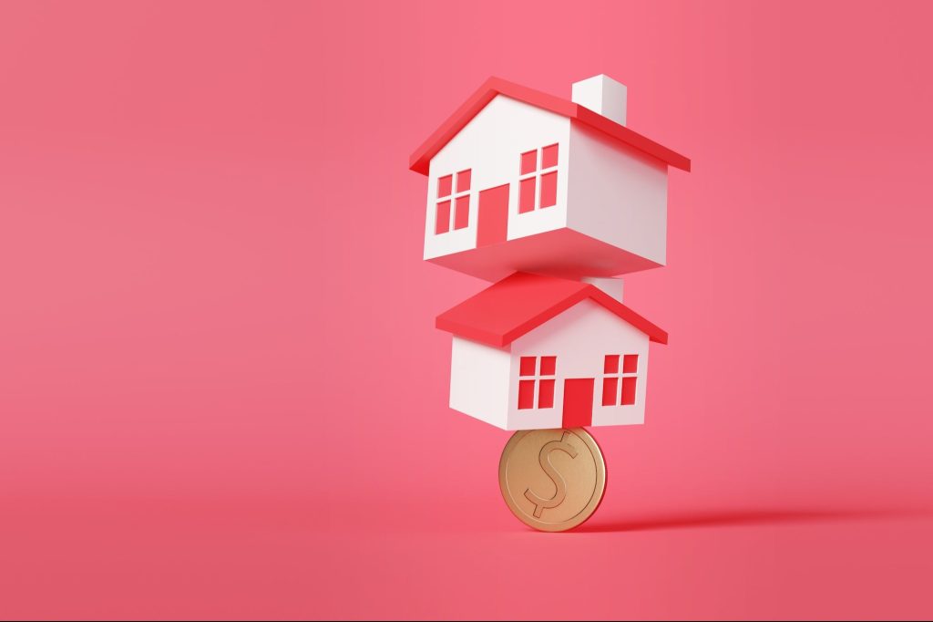Tariffs Could Lower Mortgage Rates, Says Real Estate Expert