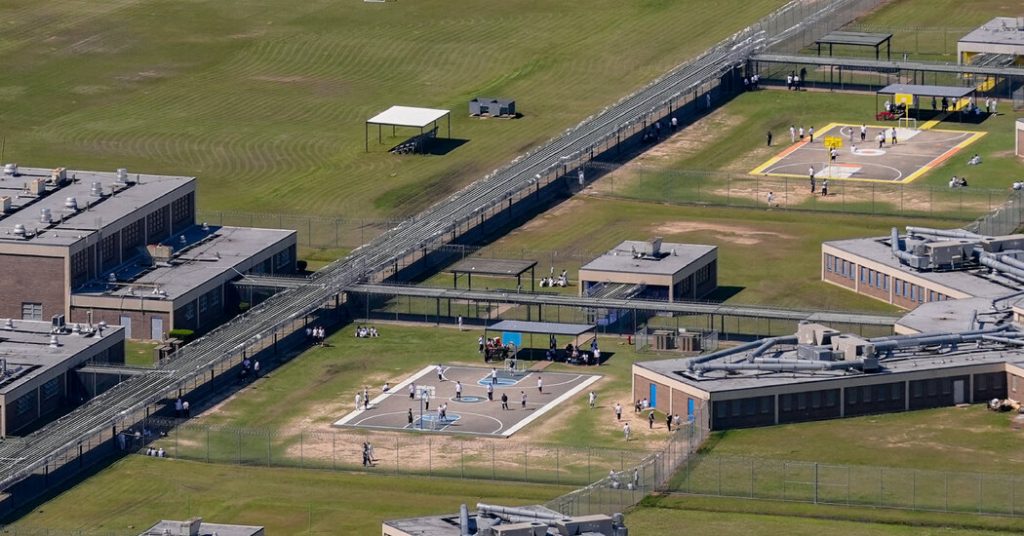 Opinion | This Is Why So Many Immigrants Are Ending Up Detained in Louisiana