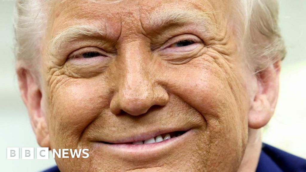Trump defies ethical concerns to host investors in his meme coin
