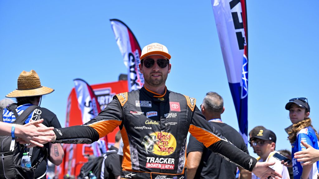 Chase Briscoe wins pole for FireKeepers Casino 400 at Michigan