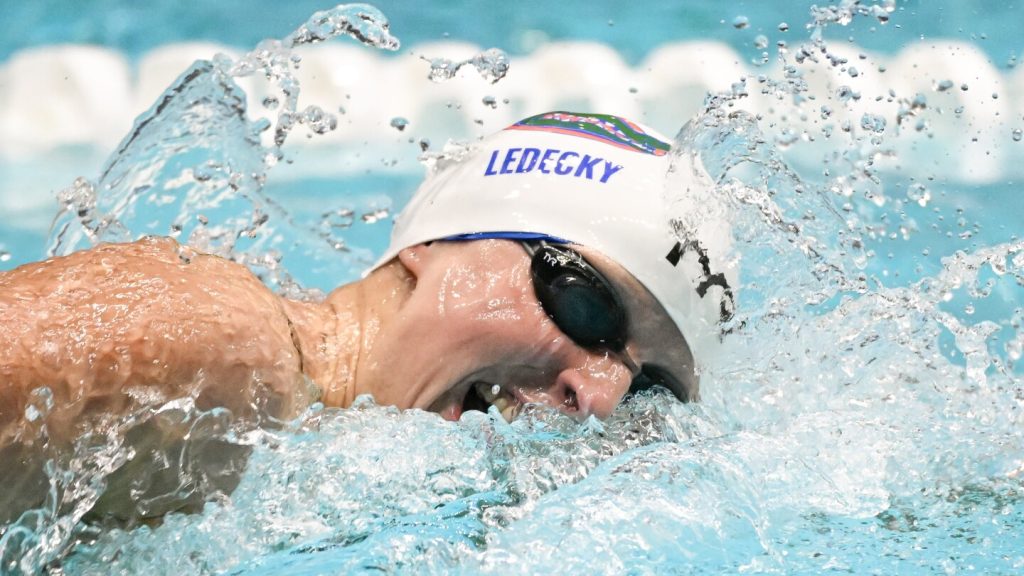 Katie Ledecky, Bobby Finke, Gretchen Walsh win third titles at nationals, history calls at worlds