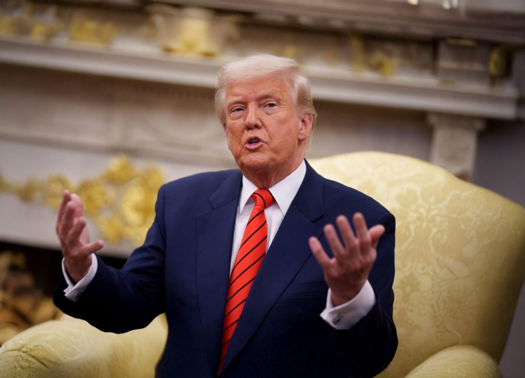 Trump Defends Bondi, Urges Supporters to Move On From Epstein Files