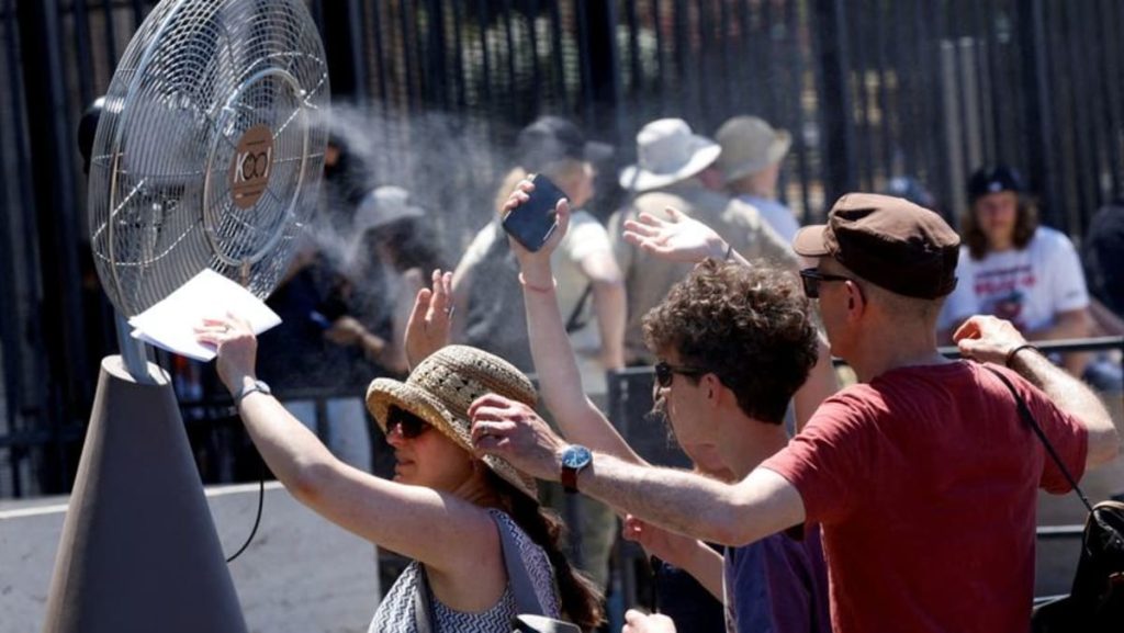 World will have to learn to live with heatwaves: UN