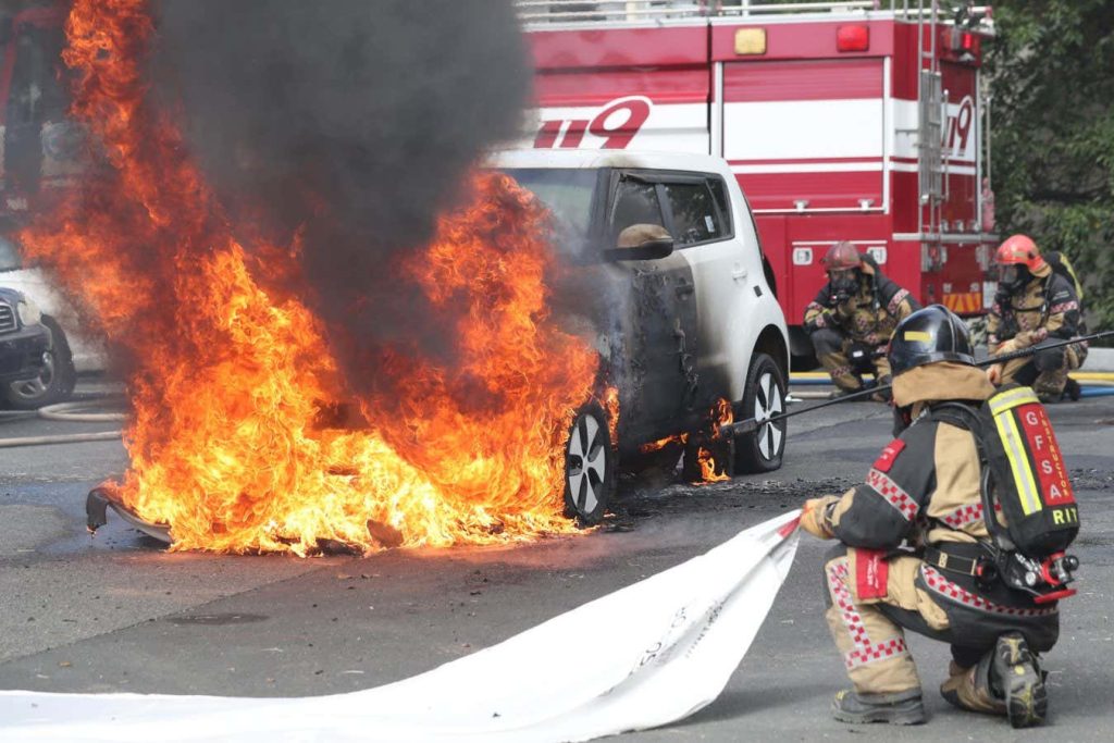 Built-in fire extinguishers can prevent battery explosions