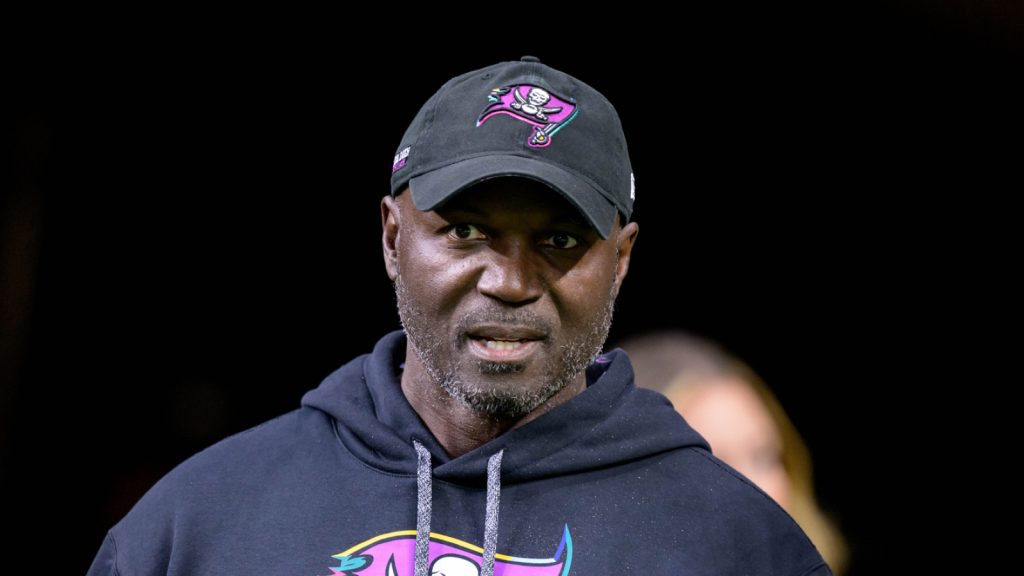 Coaching legend reacts to Buccaneers’ surprising Todd Bowles move