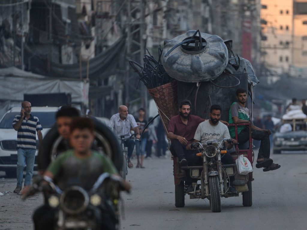 ‘We are on the streets’: Palestinians flee Israel’s assault on Gaza City | Israel-Palestine conflict News