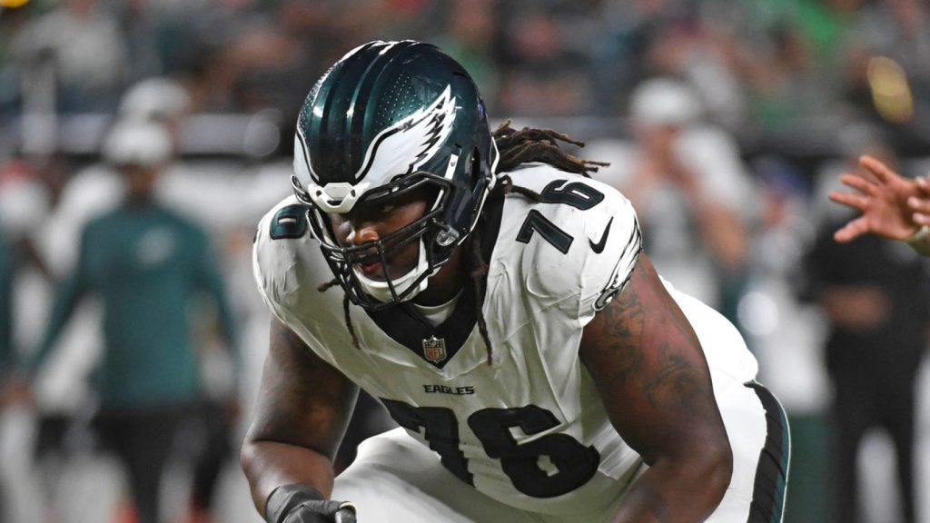 Eagles waive offseason trade pickup