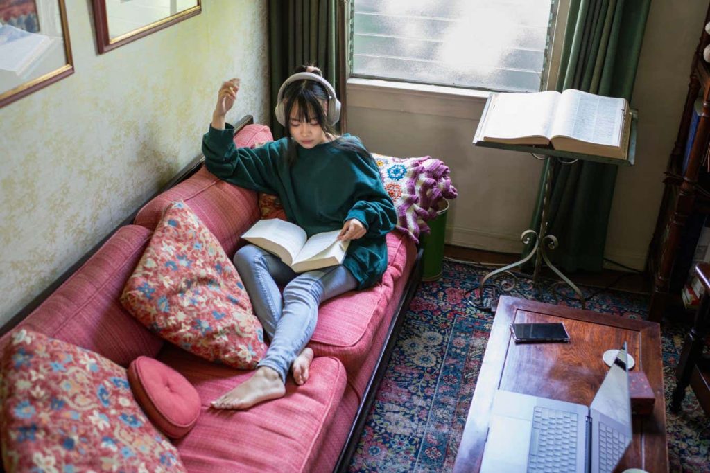 Books vs audiobooks: Is reading always better for your brain than listening?