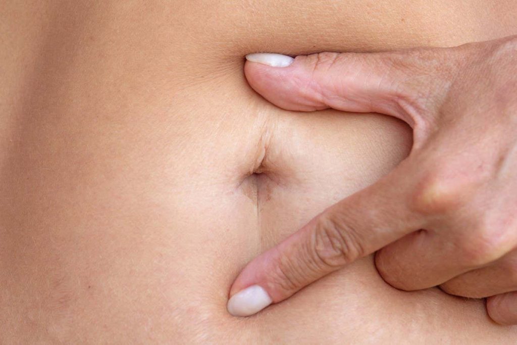 We finally know why a belly button becomes an ‘innie’
