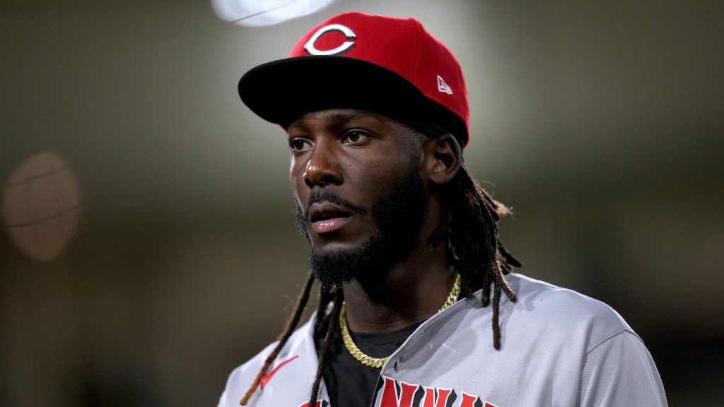 Reds star Elly De La Cruz turned down record contract extension