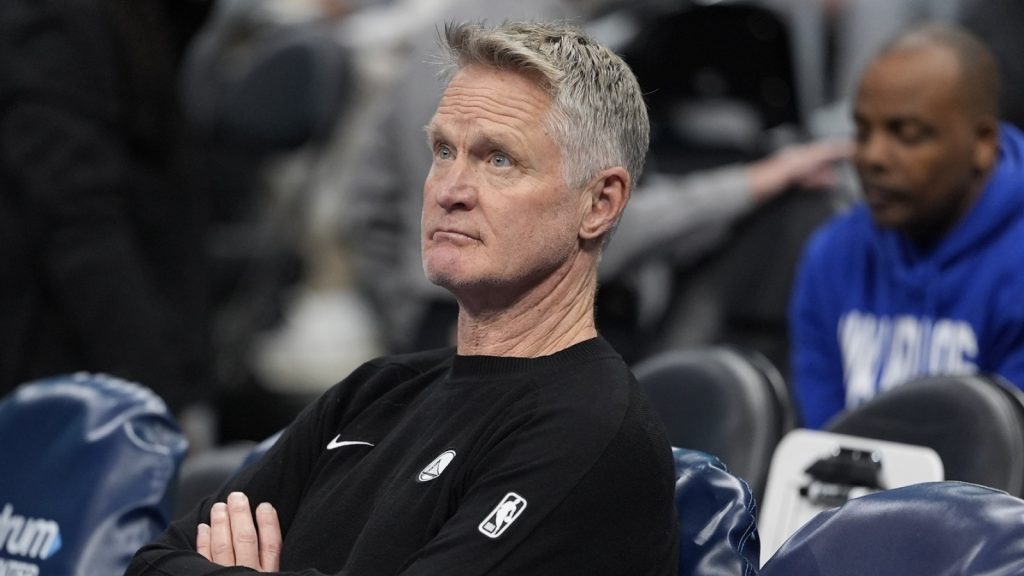 Warriors testing NBA rules by sitting stars for high-profile game