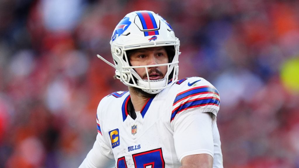 Josh Allen shares classy message for Stefon Diggs, Mack Hollins