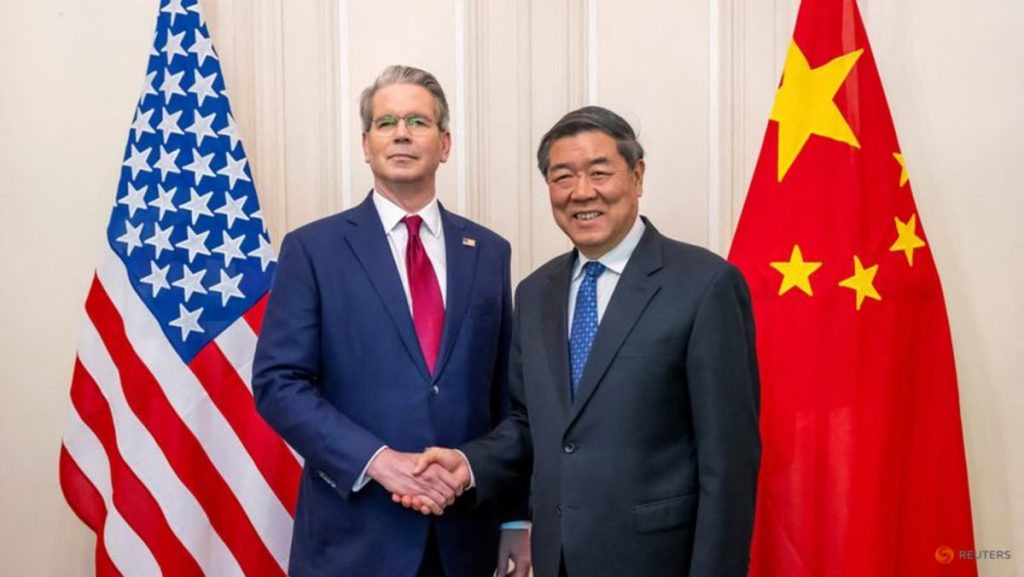 Top US, China economy officials to meet for talks in Paris