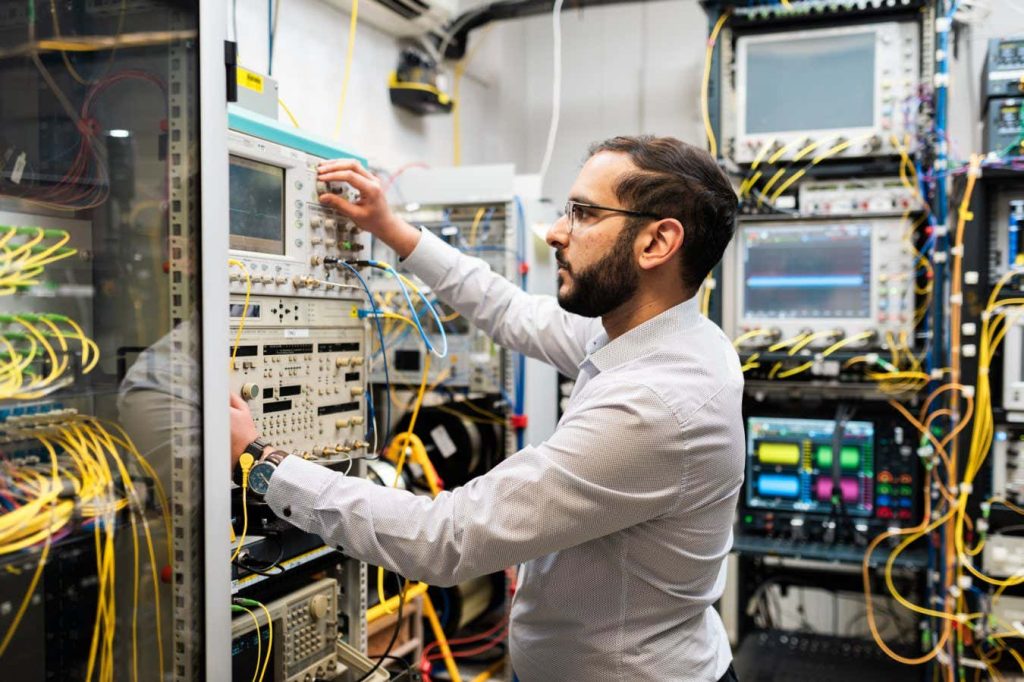 New fibre optic record allows 50,000,000 movies to be streamed at once