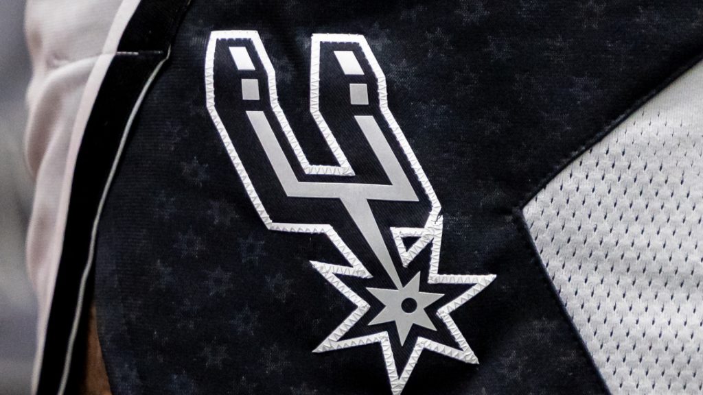 17-year-old Spurs fan suffers tragedy during victory celebration