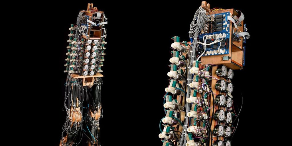 Shadow Walker Was a DIY Biped Humanoid Robot