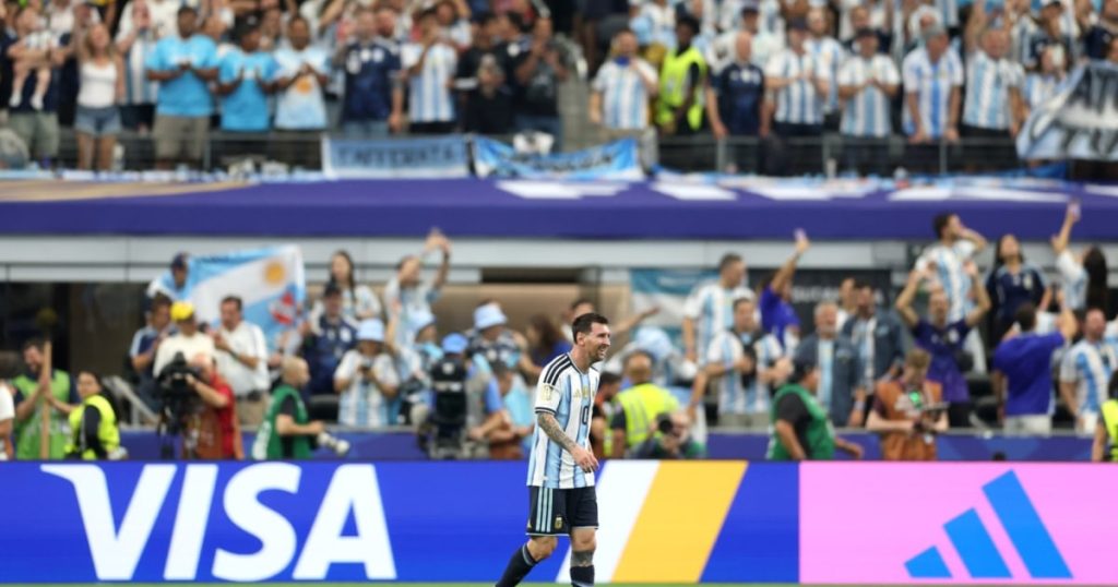 El público de Dallas y el mundo de fútbol, rendidos ante Messi