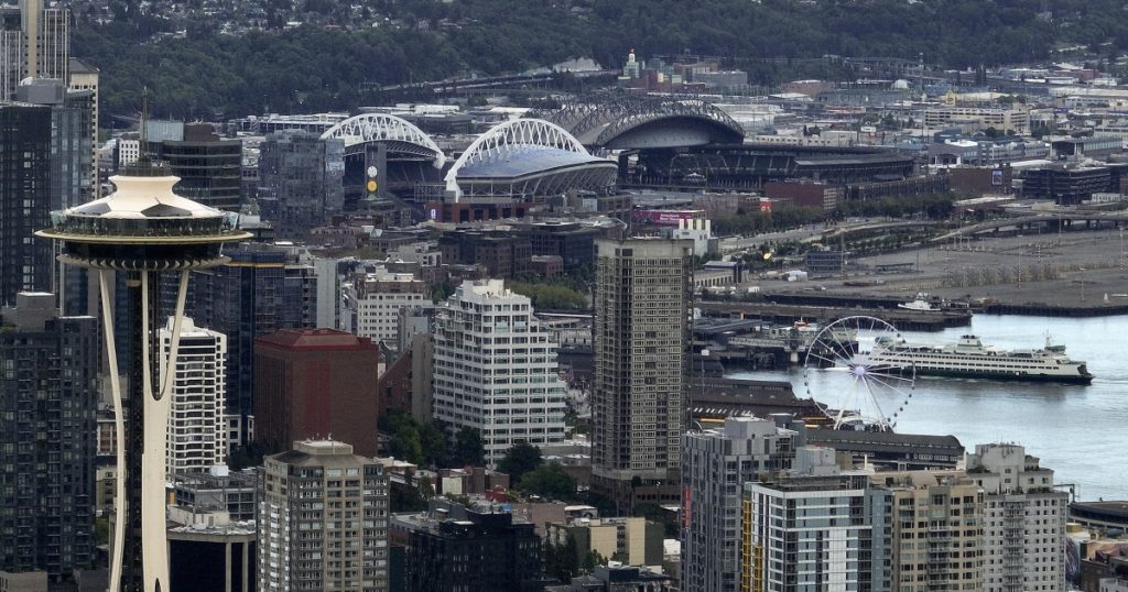 Multiple people injured in Seattle Center shooting, police say