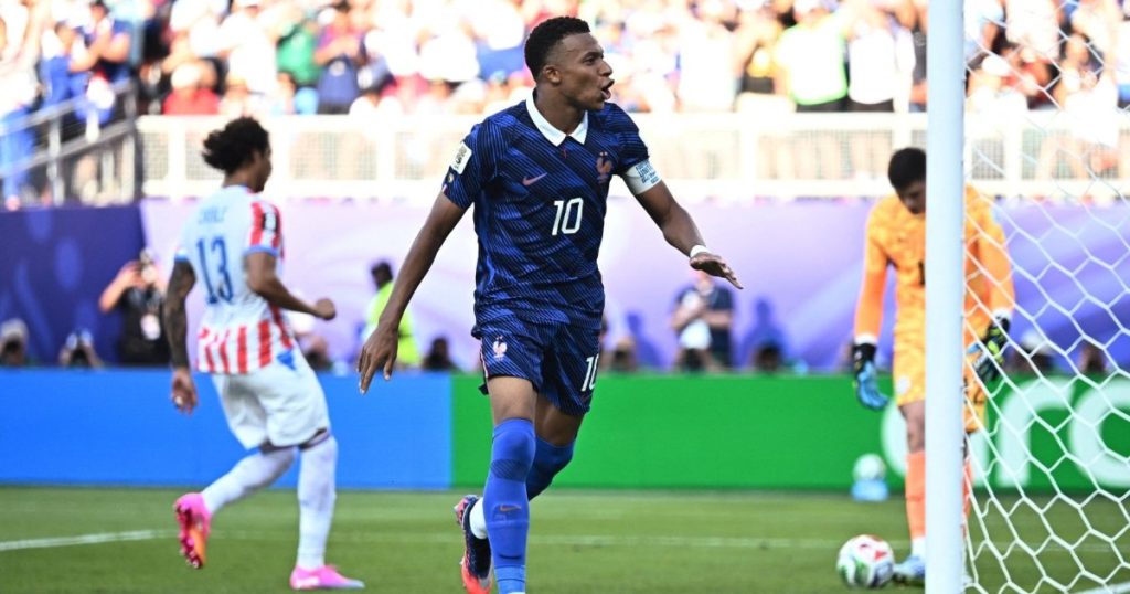 Mbappé anota desde los once pasos y pone el primero de Francia sobre Paraguay