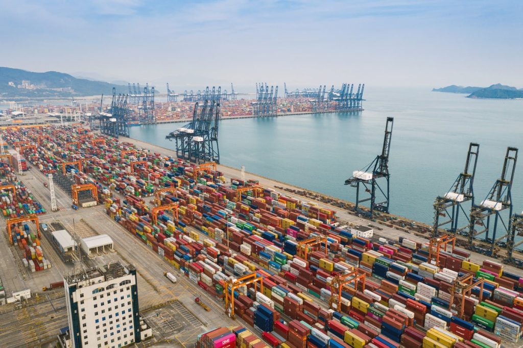 How lost shipping containers helped map the world’s ocean currents
