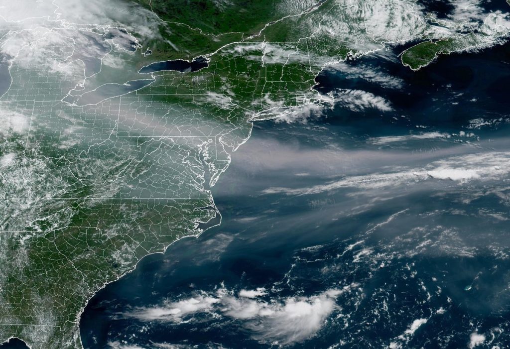 U.S. cities have the worst air quality in the world right now—here’s how to stay safe