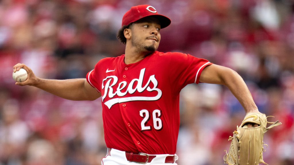Head-shaking moment holds up Reds finalizing Chase Burns’ contract