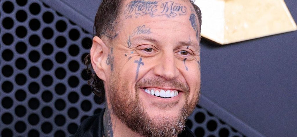 Jelly Roll Compares Cheat Meals To Addiction: ‘Blood’
