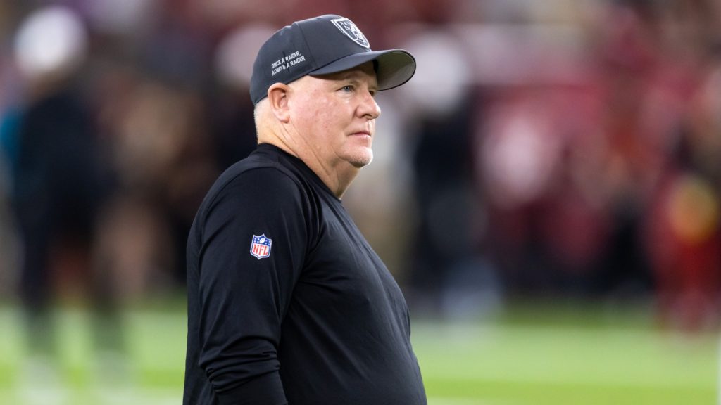 Northwestern’s new Ryan Field tour leads to incredible Chip Kelly photo