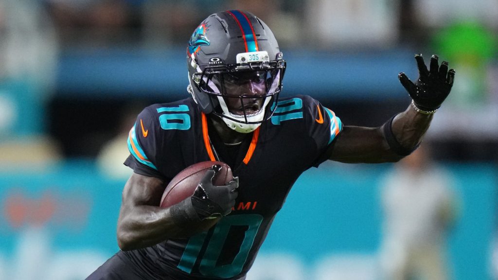 Top remaining NFL free agents: Where will Tyreek Hill, others land?