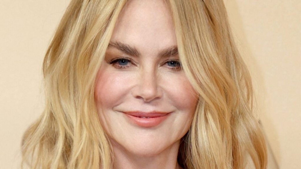 Nicole Kidman’s ‘AI’ Vogue Cover Gets Surgeon’s Verdict