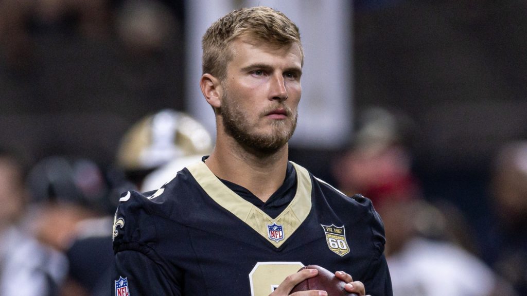 Saints’ bad injury luck continues with Kamara, creating early test for Shough