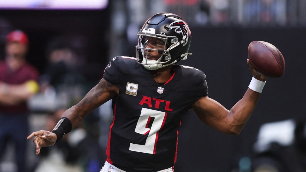 Michael Penix Jr. makes Falcons history in blowout win over Packers
